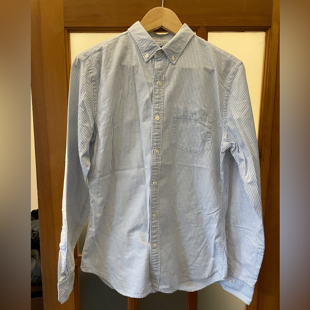 Banana Republic Slim Fit Striped Oxford - Small - Like New!